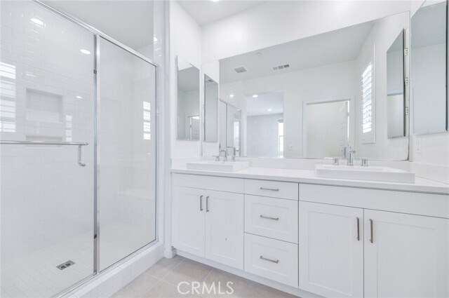 Building Photo - 173 Cadence