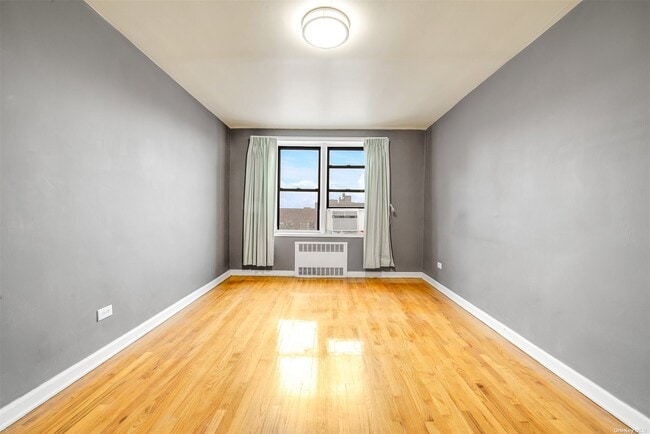 Building Photo - 102-12 65th Ave