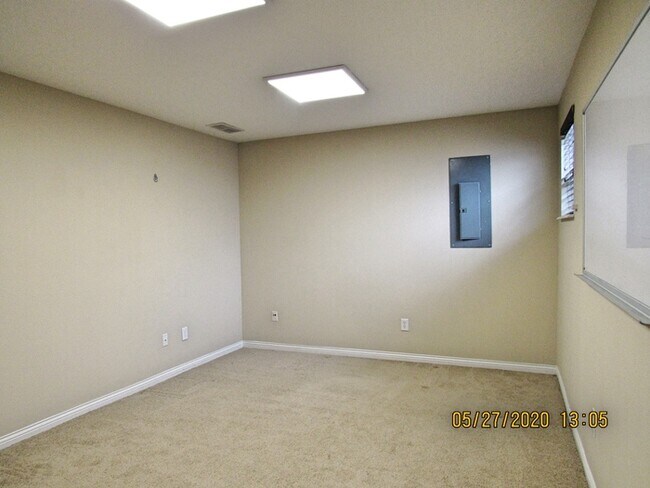 Building Photo - 3091 Armory Dr, Indpls, IN 46208