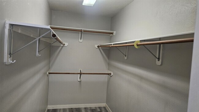 Building Photo - 12114 Dover Mdw