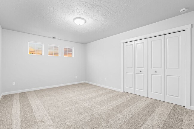 Building Photo - BRAND NEW BLACKROCK 4BD/2.5BA MERIDIAN HOME!