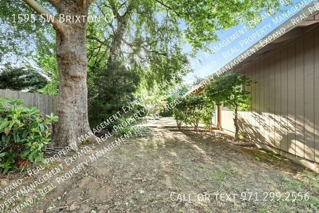 Building Photo - 1595 SW Brixton Ct