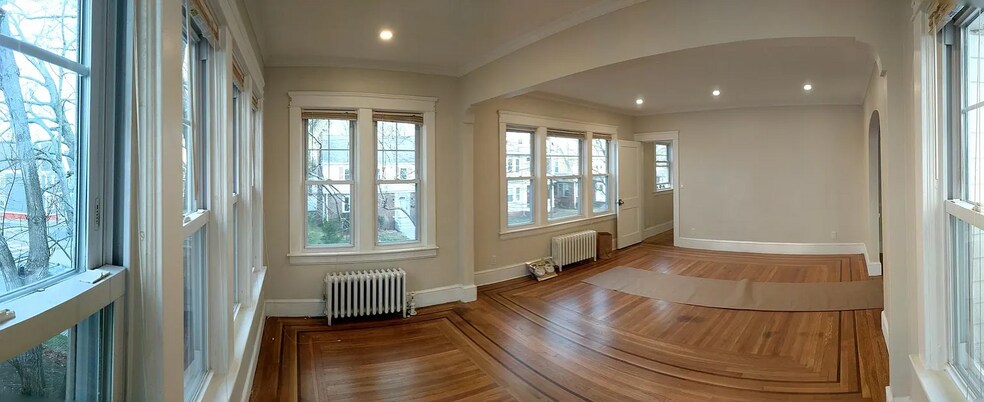 Building Photo - 95 Woodbine St