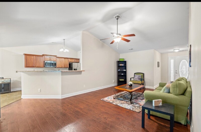 Building Photo - 167 Leadoff Dr