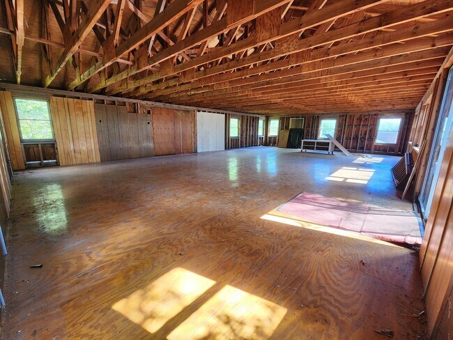 Building Photo - 7522 Utegg Rd