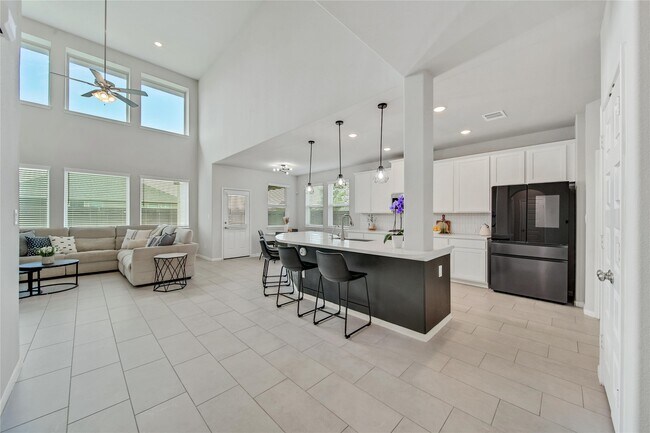 Building Photo - 7735 Wright Wood Dr