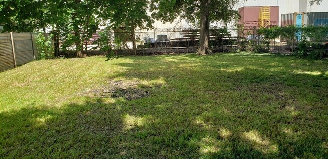 Building Photo - 3221 Wimberly St