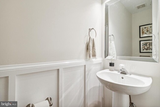 Building Photo - 607 Snow Goose Ln