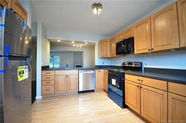 Building Photo - 507 Carlton Ln