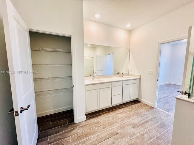 Building Photo - 1391 Tangled Orchard Tr