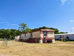 Building Photo - 133 Private Rd 3376G