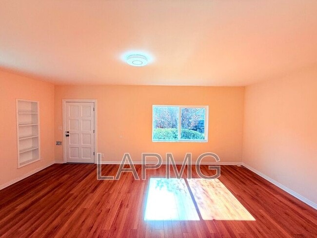 Building Photo - 714-716 El Centro Street