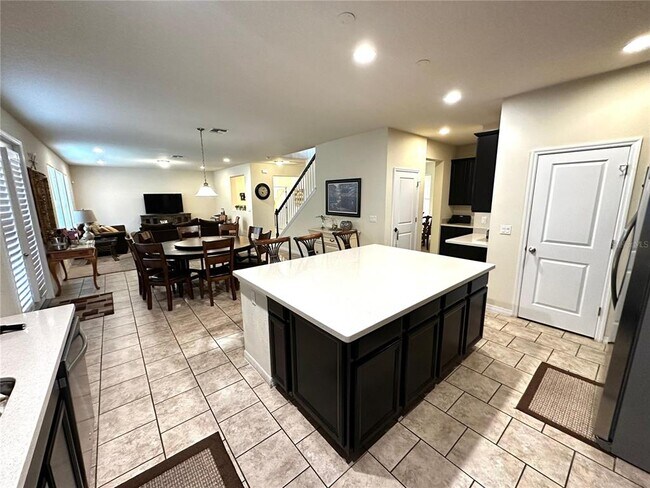 Building Photo - 8636 Chilton Dr