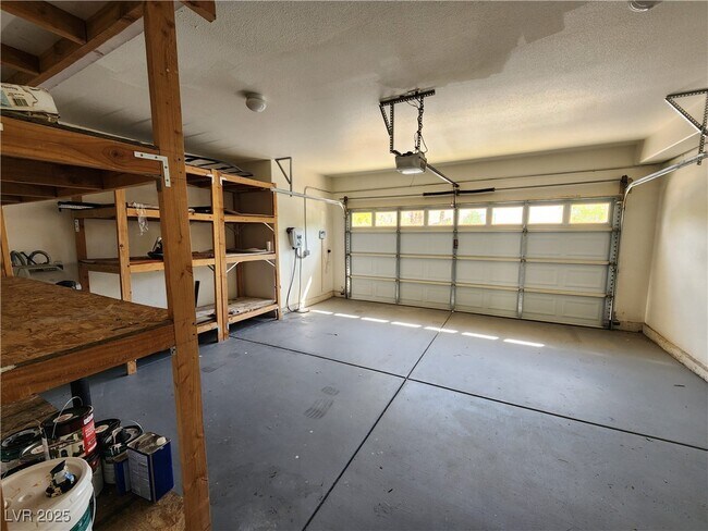 Building Photo - 1805 Grand Rodeo St