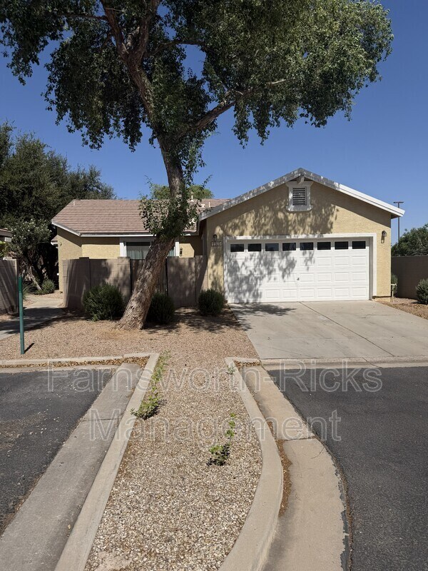 Building Photo - 1575 S Jacana Ln
