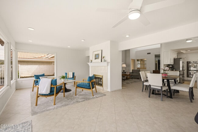 Building Photo - 2379 Leeward Cir