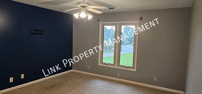 Building Photo - 7701 Elizabeth Way Dr