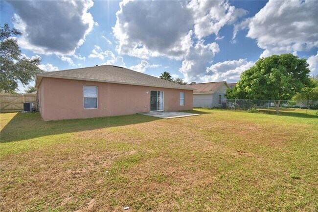 Building Photo - 116 Briarcliff Dr