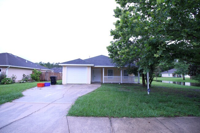 Primary Photo - 4580 NE 16th Ter