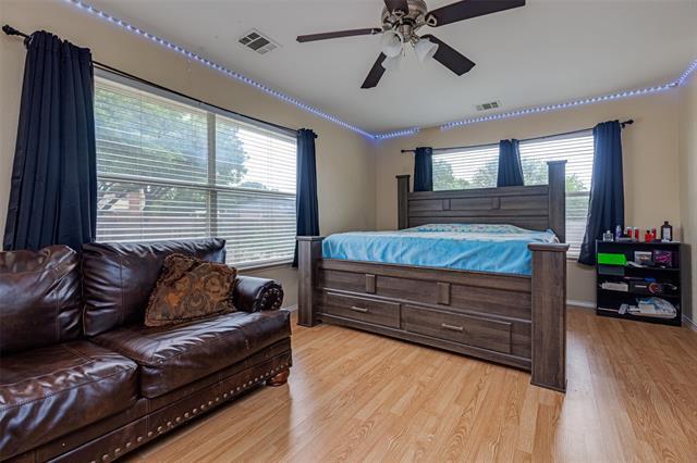 Building Photo - 3926 Rolling Oaks Dr