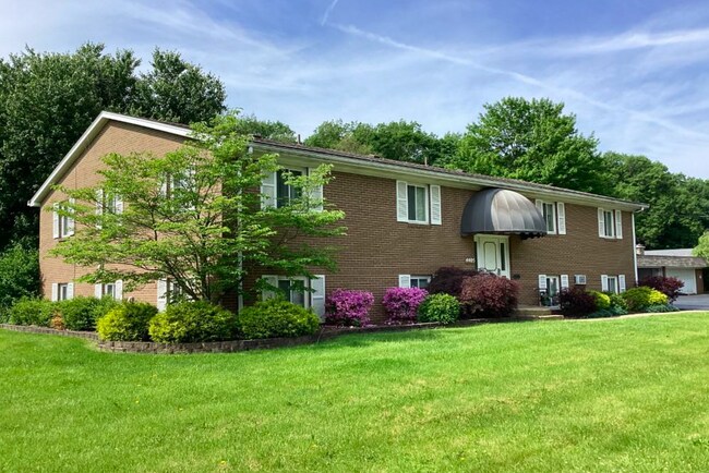 Primary Photo - 4405 Aspen Dr
