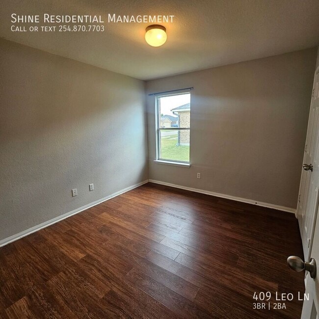Building Photo - 409 Leo Ln