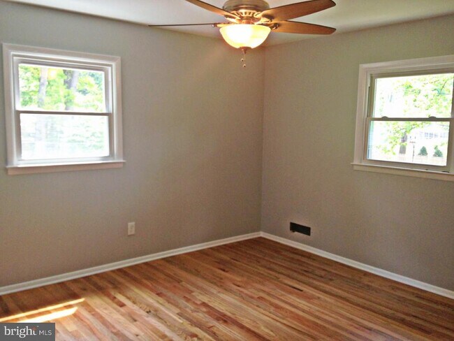 Building Photo - 55 Montgomery St