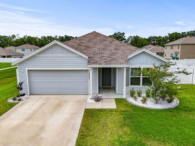 Building Photo - Contemporary Home in Briarwood
