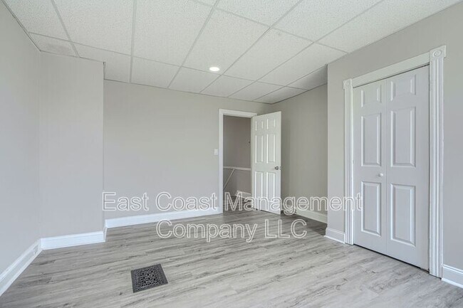 Building Photo - 2107 W Saratoga St