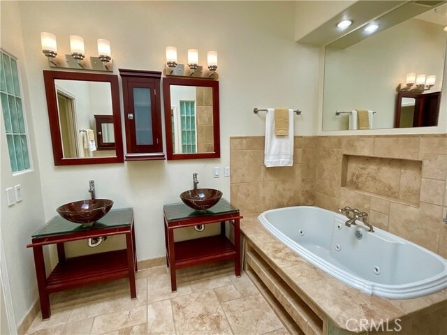 Building Photo - 22814 Sailwind Way