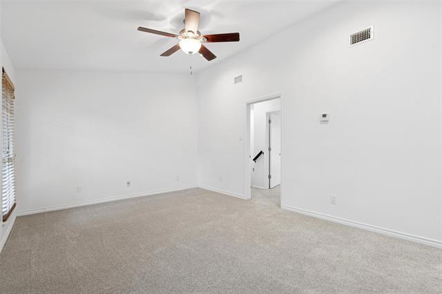 Building Photo - 4402 Buena Vista St