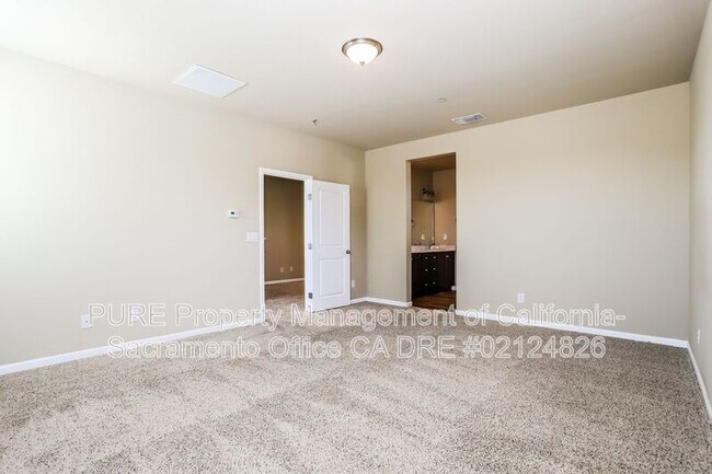 Building Photo - 5564 Celebration St
