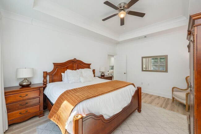 Building Photo - 667 Red Fern Rd