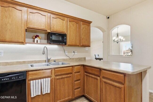 Building Photo - 14244 Smokey Point Dr