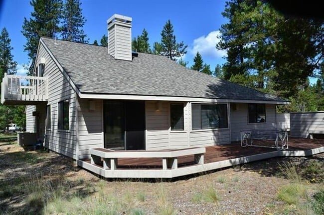 Building Photo - #6 Beech Lane, Sunriver OR 97707