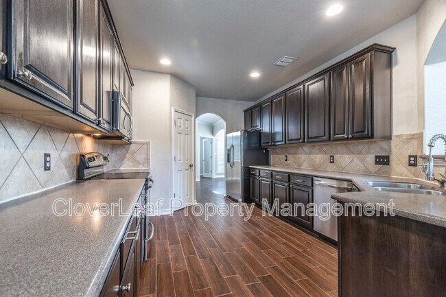 Building Photo - 213 Tumbleweed Run