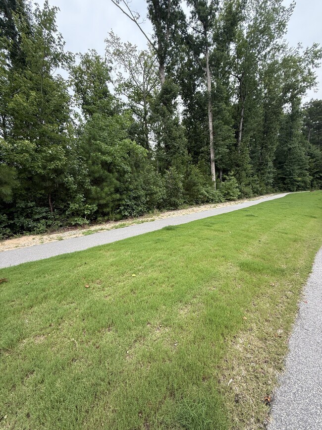 Building Photo - 704 Carraway Garden Dr