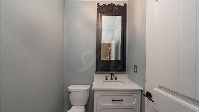 Building Photo - Stunning Two-Story in Desirable Lorson Ranch