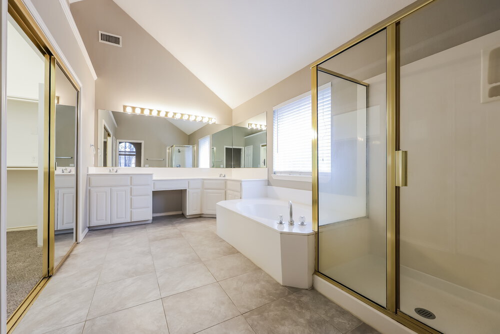 Building Photo - 317 N Fountain Gate Dr