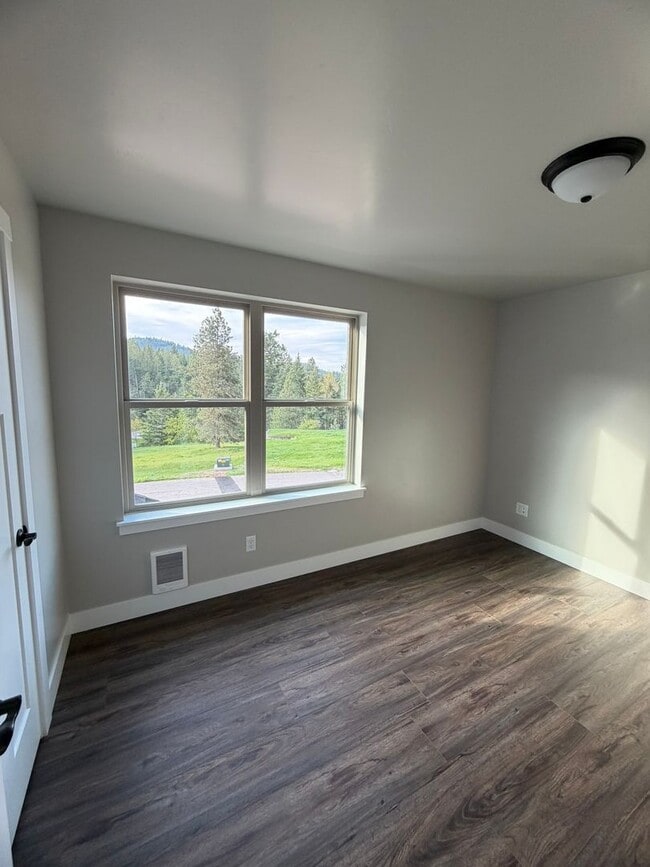 Building Photo - 119 Saddle Loop