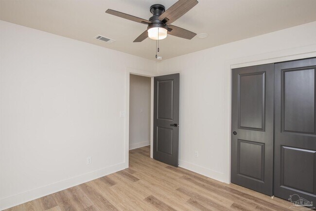 Building Photo - 2540 Hallmark Dr