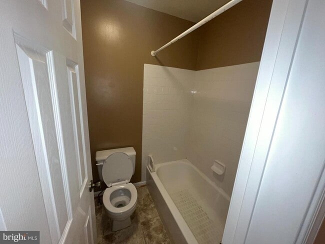 Building Photo - 47745 Devin Cir