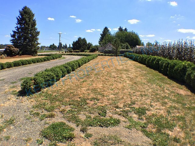 Building Photo - Charming 2-Bed Oasis with Spacious Comfort in Gresham!