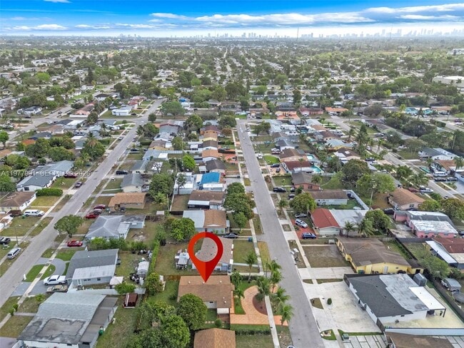 Building Photo - 6863 SW 21st St