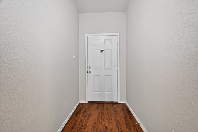 Building Photo - 5310 Songlark Bluff Cir