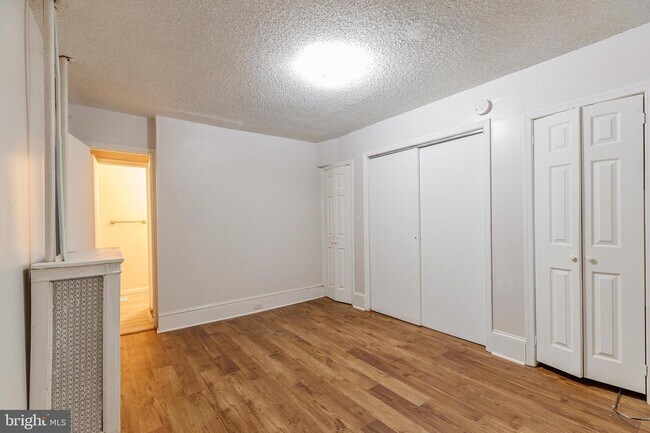 Building Photo - 101 N 6th St