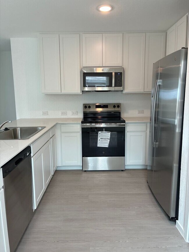 Building Photo - Charming 4 beds 2 baths in San Antonio!