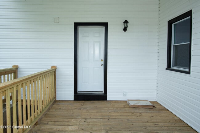 Building Photo - 798 NY-29