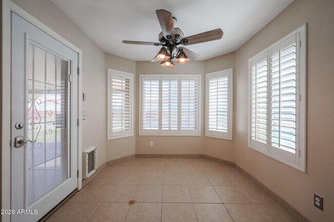 Building Photo - 12759 N 86th Dr