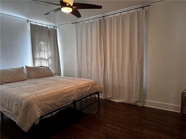 Building Photo - 610 N Olive Ave